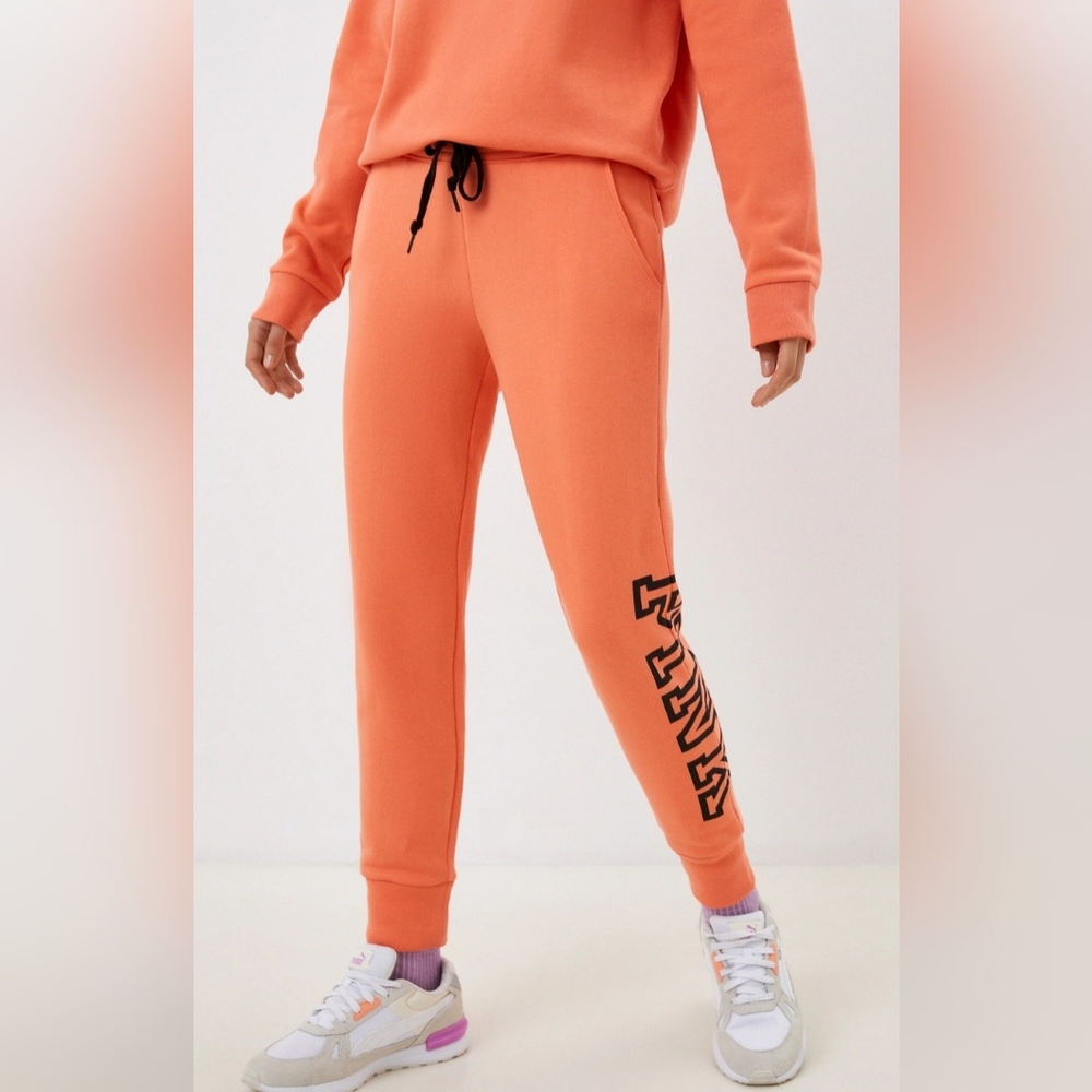 PINK Victoria’s Secret Coral Jogger Set Size Large Vibrant Loungewear - Picture 2 of 9